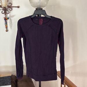 Lululemon athletica long sleeve pullover top